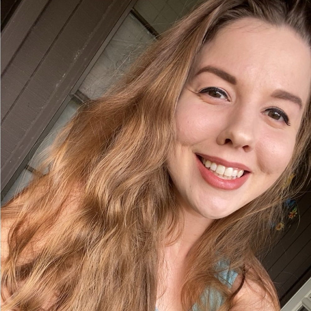 Meet your Posher, Elizabeth
